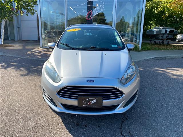 $8498 : 2018 Fiesta SE image 2