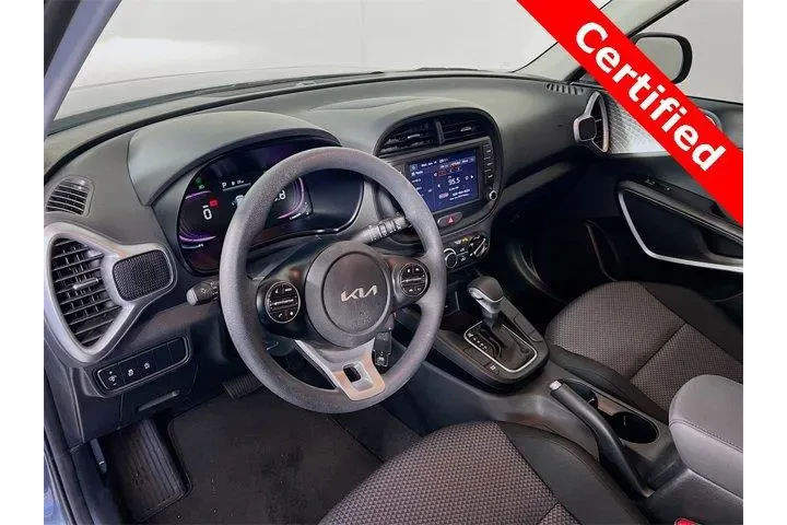 $18917 : Kia Soul 2024 S 4dr Crossove image 10