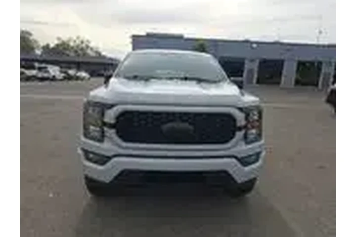 $39950 : Ford F-150 2023 4x4 XLT 4dr image 2