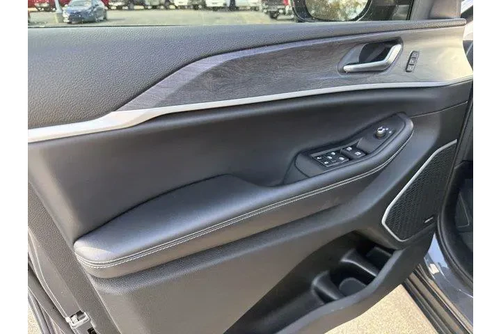 $31500 : Jeep Grand Cherokee L 2022 4 image 10