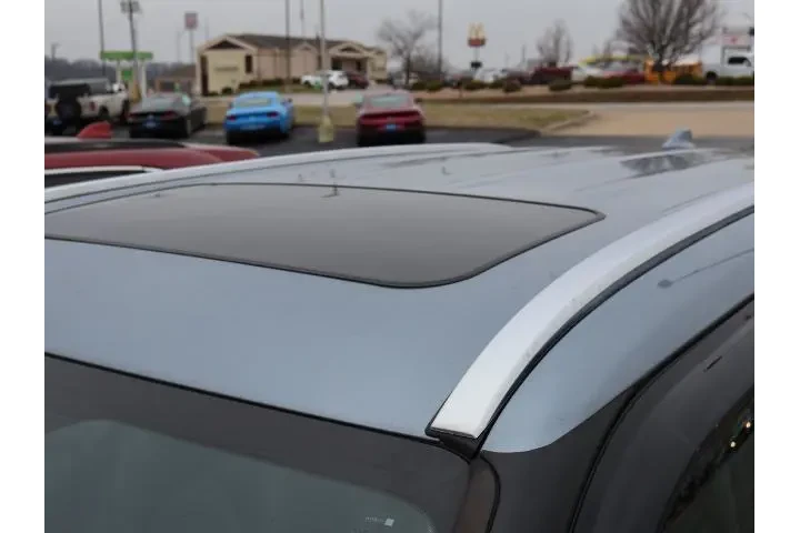 $31802 : Toyota Highlander Hybrid 202 image 4