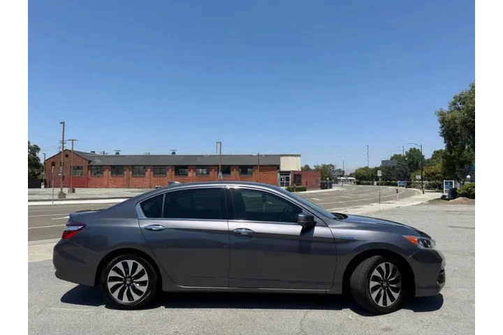 2017 Accord Hybrid EX-L image 5