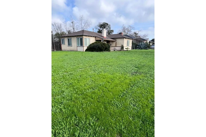 $1050 : de 2 dormitorios actualizado image 2