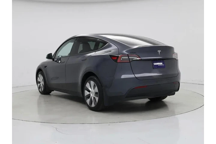 $37998 : Tesla Model Y 2023 AWD Long image 2