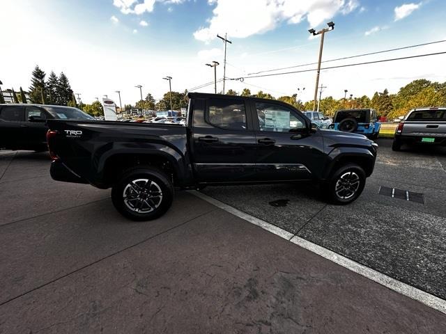 $52645 : 2024 Tacoma TRD Sport image 6