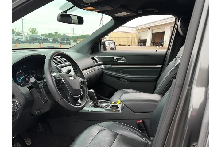 $17941 : Ford Explorer 2017 Limited 4 image 5