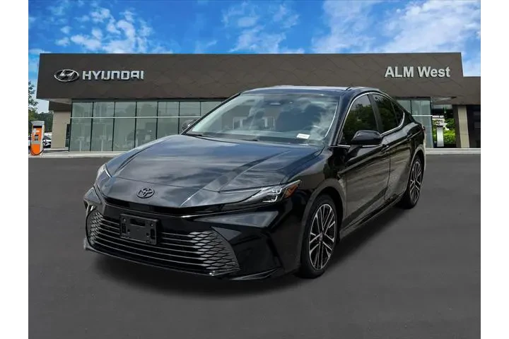 $33420 : Toyota Camry 2025 XLE 4dr Se image 4