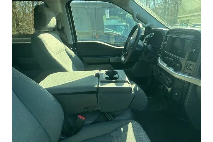 $32209 : Ford F-150 2021 4x4 XLT 4dr image 5