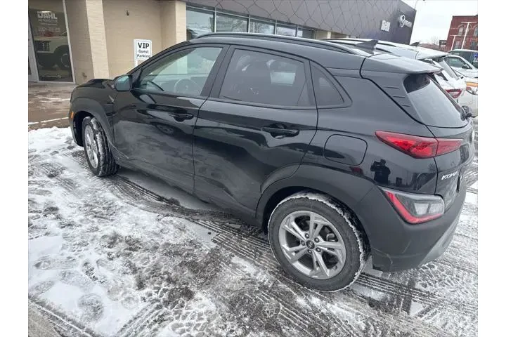 $21495 : Hyundai KONA 2023 AWD SEL 4d image 6