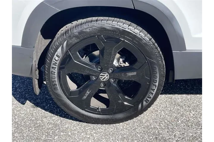 $29200 : Volkswagen Taos 2025 AWD SE image 7