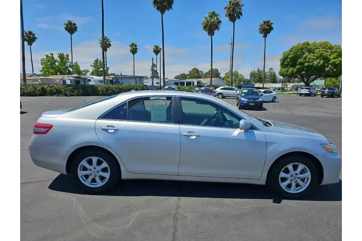 $11995 : 2011 Camry LE image 6
