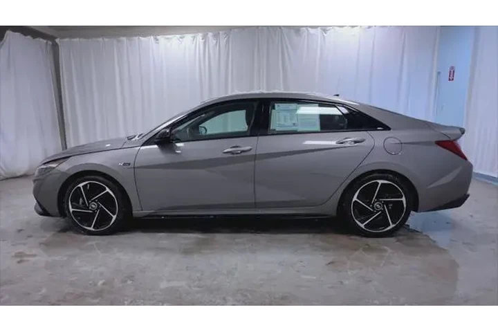 $22995 : Hyundai ELANTRA 2023 N Line image 5