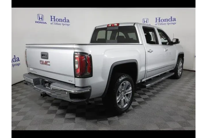 $32875 : GMC Sierra 1500 2018 4x4 SLT image 7