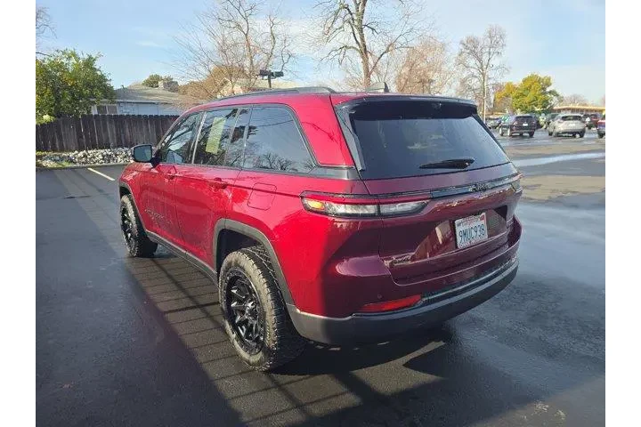 $36995 : Jeep Grand Cherokee 2024 4x4 image 5