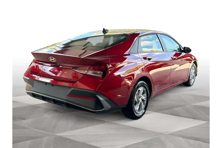 $28218 : Hyundai ELANTRA 2026 SE 4dr image 9