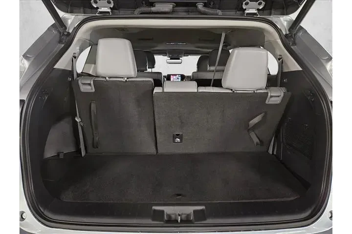 $28926 : Toyota Highlander 2021 XLE 4 image 6