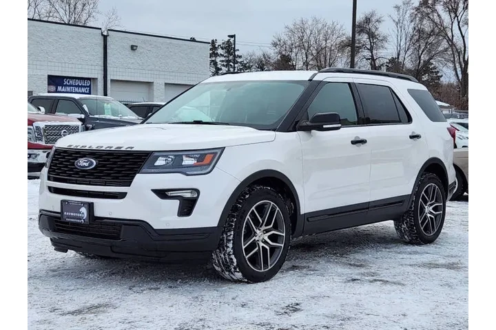 $19475 : 2019 Explorer Sport image 7