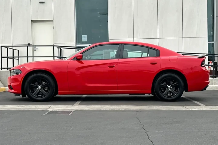 $19900 : Dodge Charger 2022 SXT 4dr S image 6