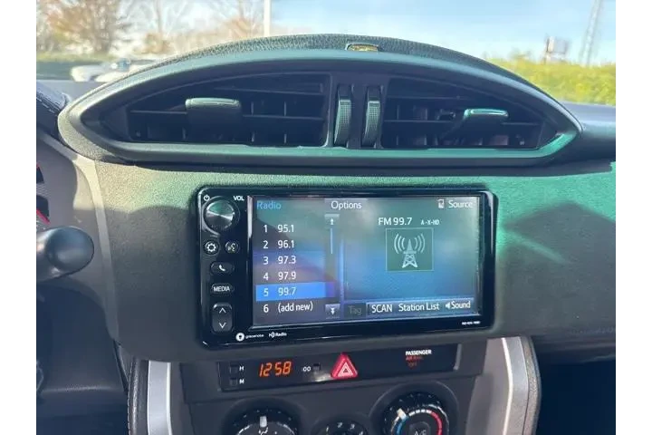 $19434 : Toyota 86 2017 2dr Coupe 6A image 8