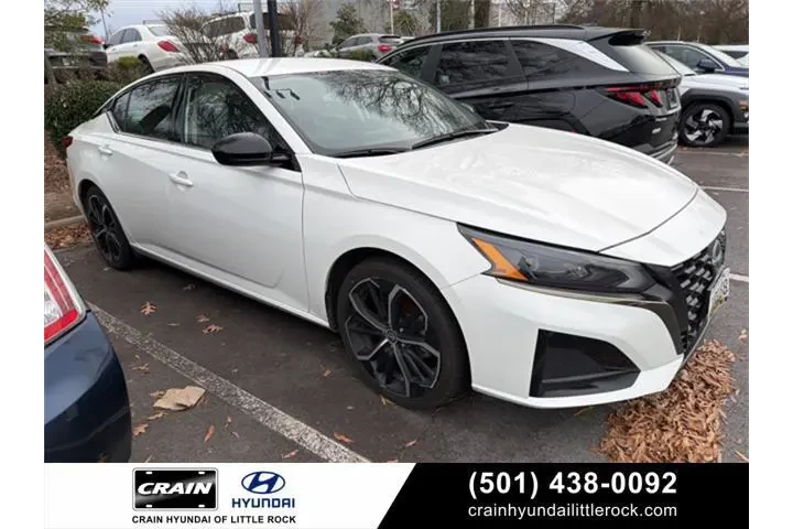 $21124 : Nissan Altima 2024 2.5 SR 4d image 1