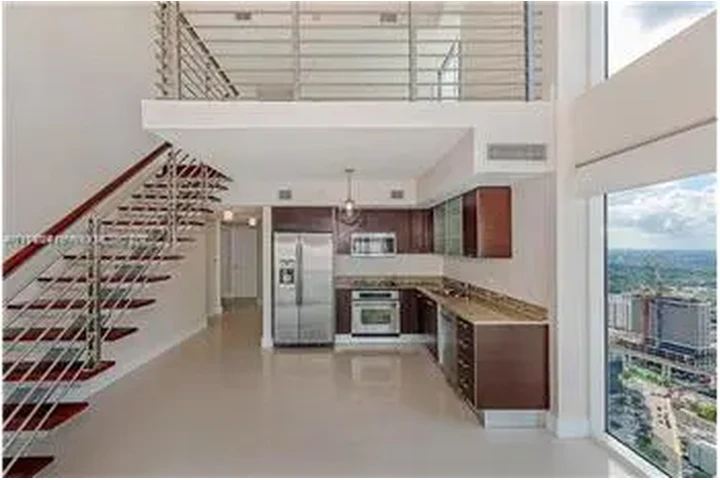 $4500 : Rental property with 2 bedro image 1