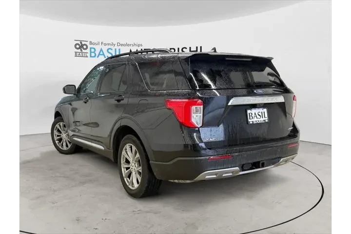 $35368 : Ford Explorer 2023 AWD XLT 4 image 2