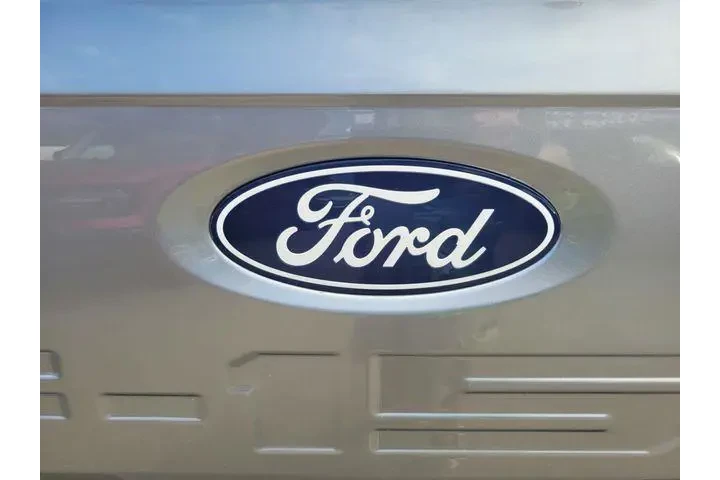 $39923 : Ford F-150 2024 4x4 XLT 4dr image 7