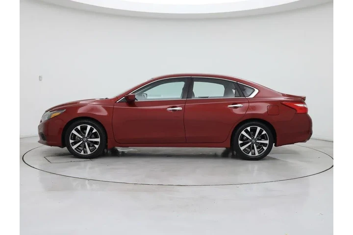 $13998 : Nissan Altima 2016 2.5 SR 4d image 3