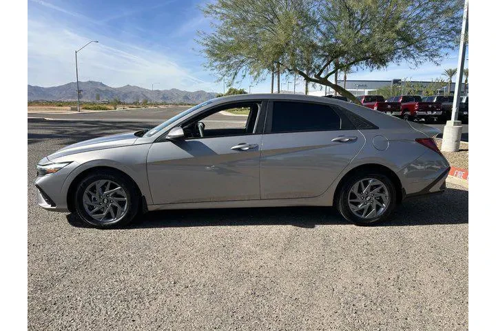 $19990 : Hyundai ELANTRA 2024 SEL 4dr image 5