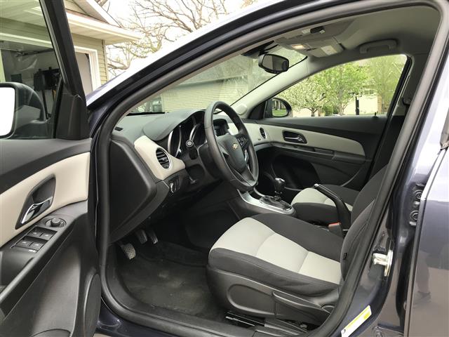 $4500 : 2014 Chevrolet Cruze LS Sedan image 3