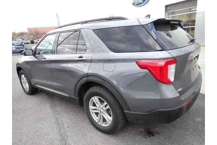 $30495 : Ford Explorer 2022 AWD XLT 4 image 3