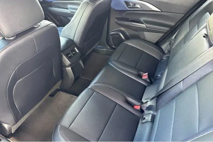 $33477 : Chevrolet Equinox EV 2026 LT image 6
