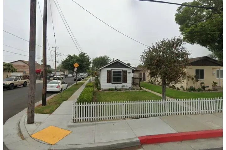 $1560 : House For Rent image 1