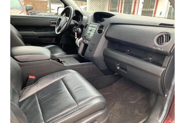 $17995 : 2011 Pilot EX-L image 8