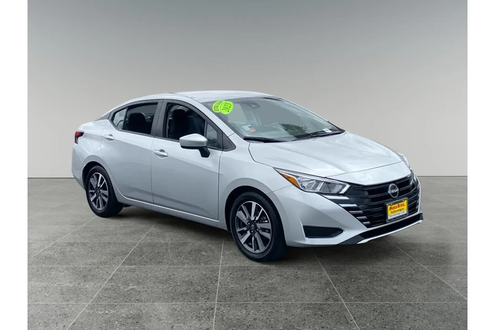 $21770 : Nissan Versa 2023 SV 4dr Sed image 7