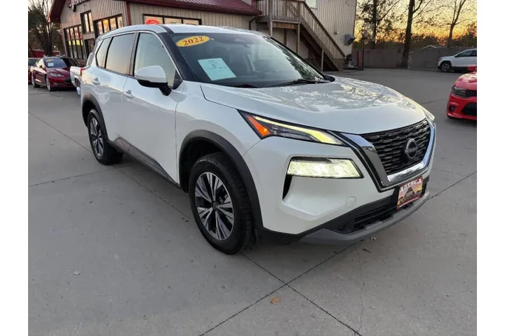 $16950 : 2022 Rogue SV image 4