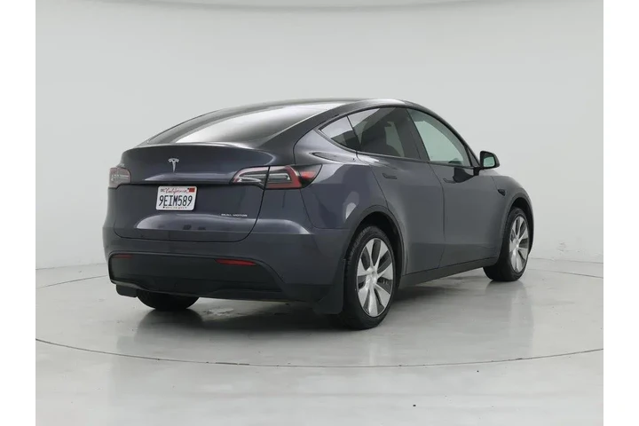 $33998 : Tesla Model Y 2023 AWD Long image 8