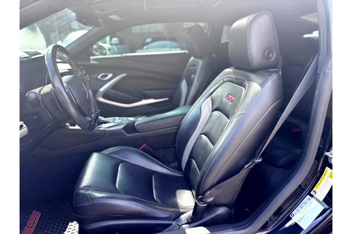 2018 Camaro 2SS image 7