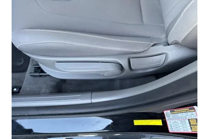 $19900 : Hyundai ELANTRA 2022 SEL 4dr image 5