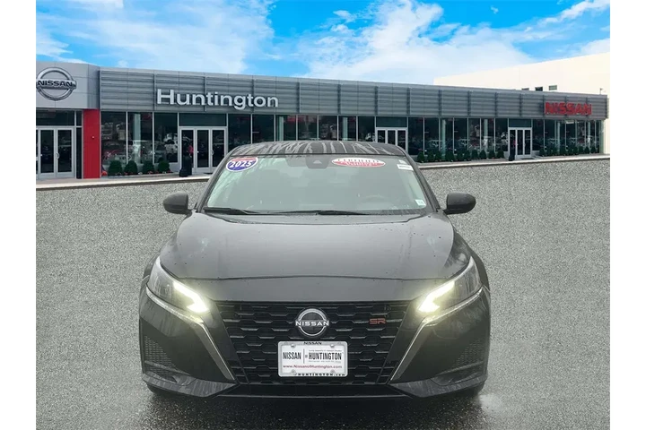 $20144 : Nissan Altima 2025 2.5 SR 4d image 2