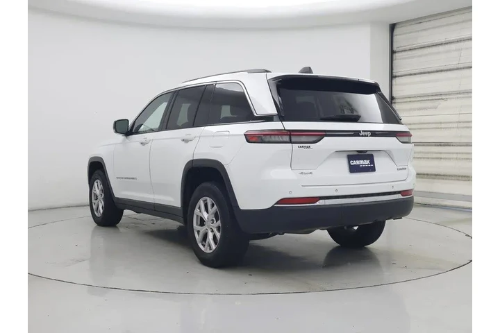 $28998 : Jeep Grand Cherokee 2022 4x4 image 2