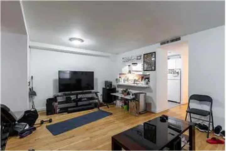 $2495 : Rental property with 2 bedro image 3