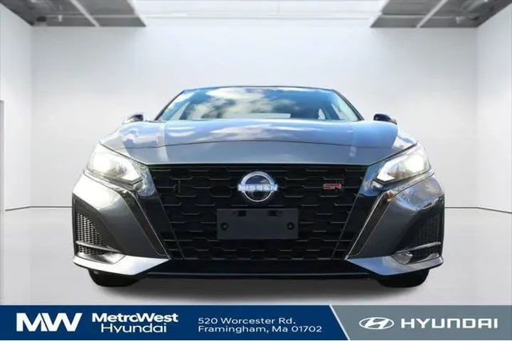 $22798 : Nissan Altima 2023 AWD 2.5 S image 2