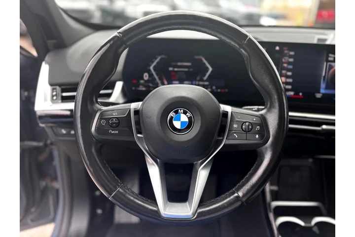 2023 BMW X1 xDrive28i image 10