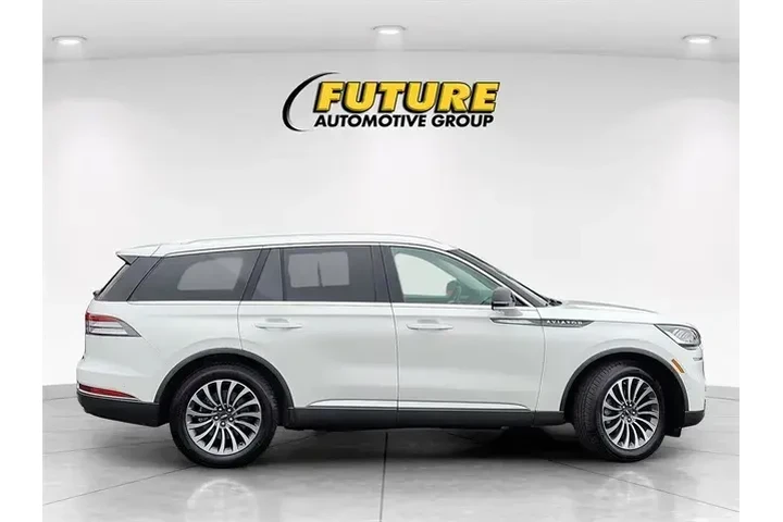 $36788 : Lincoln Aviator 2021 AWD Res image 4