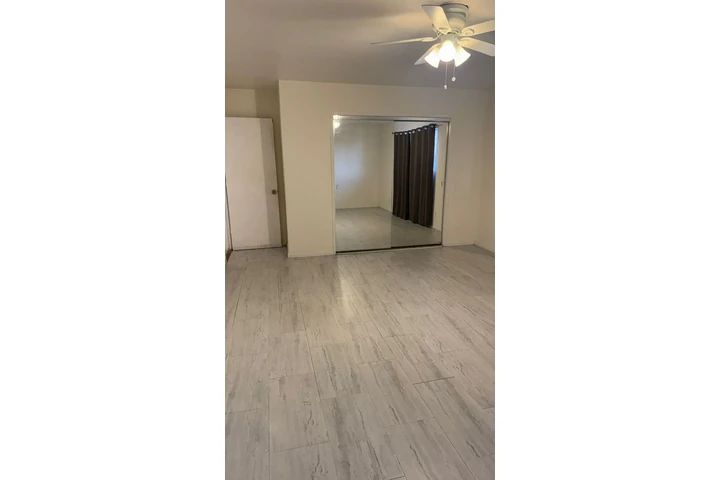 $650 : Habitacion Master Lanwdale image 3