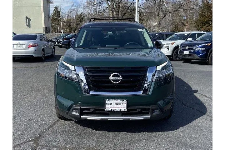 $27995 : Nissan Pathfinder 2022 AWD S image 2