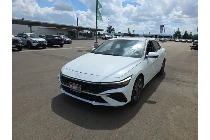 $21500 : Hyundai ELANTRA 2024 Limited image 3