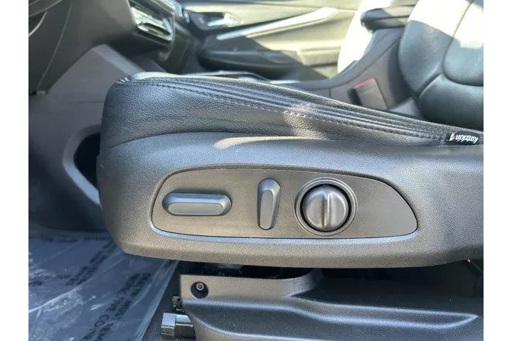 $16578 : Chevrolet Bolt EUV 2023 LT 4 image 10