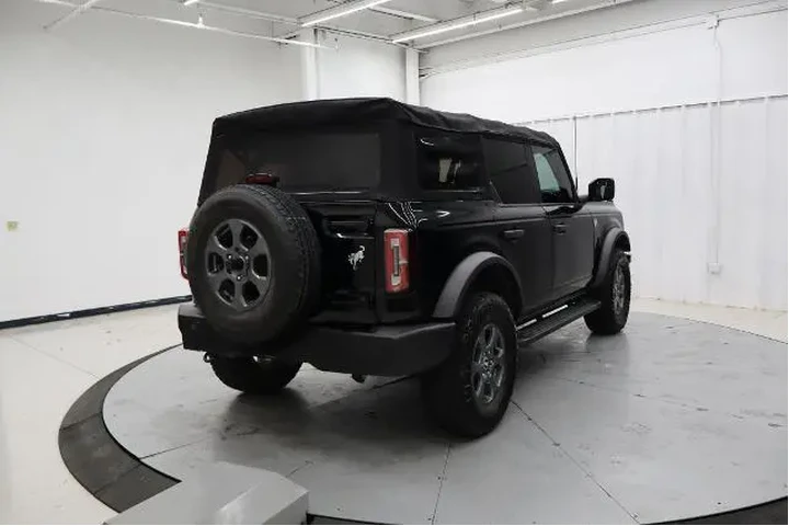 $33595 : Ford Bronco 2022 4x4 Base 4d image 4